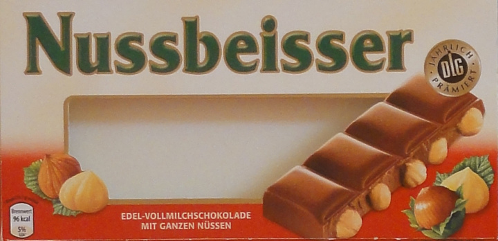 Nussbeisser male edel vollmilch schokolade mit ganzen nussen 96kcal.jpg